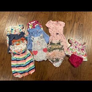 Baby Girl bundle size 0-3 months, 11 outfits